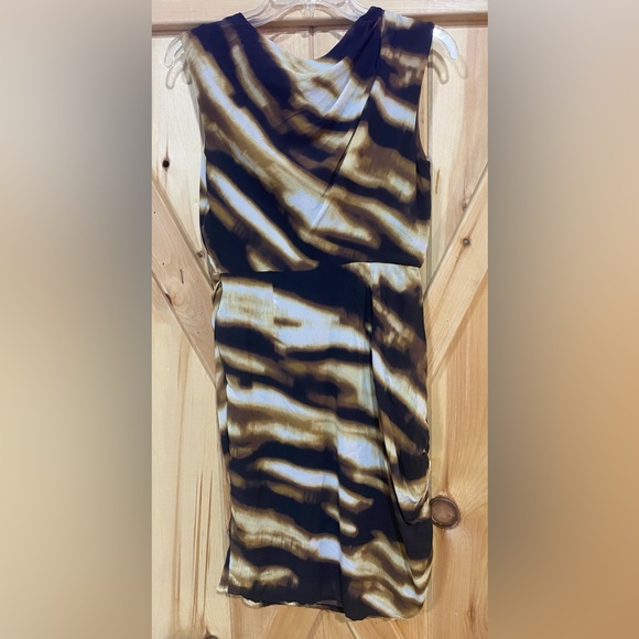 Size 6 Cheetah/Leopard Print V-Neck Dress by Ann Taylor - Picture 2 of 6